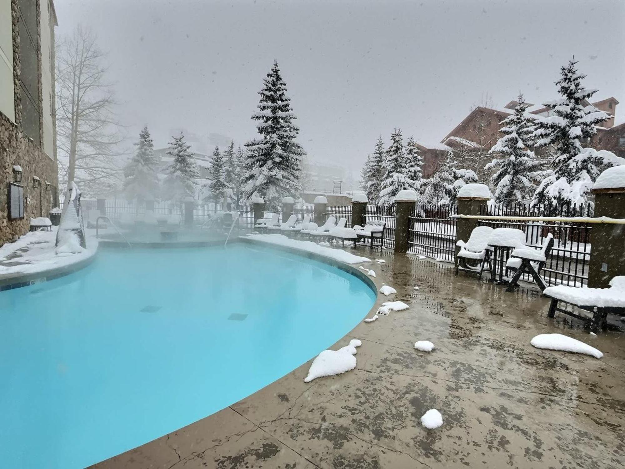 Studio 565 Perfect Location With Pool And Hot Tub Crested Butte Eksteriør bilde